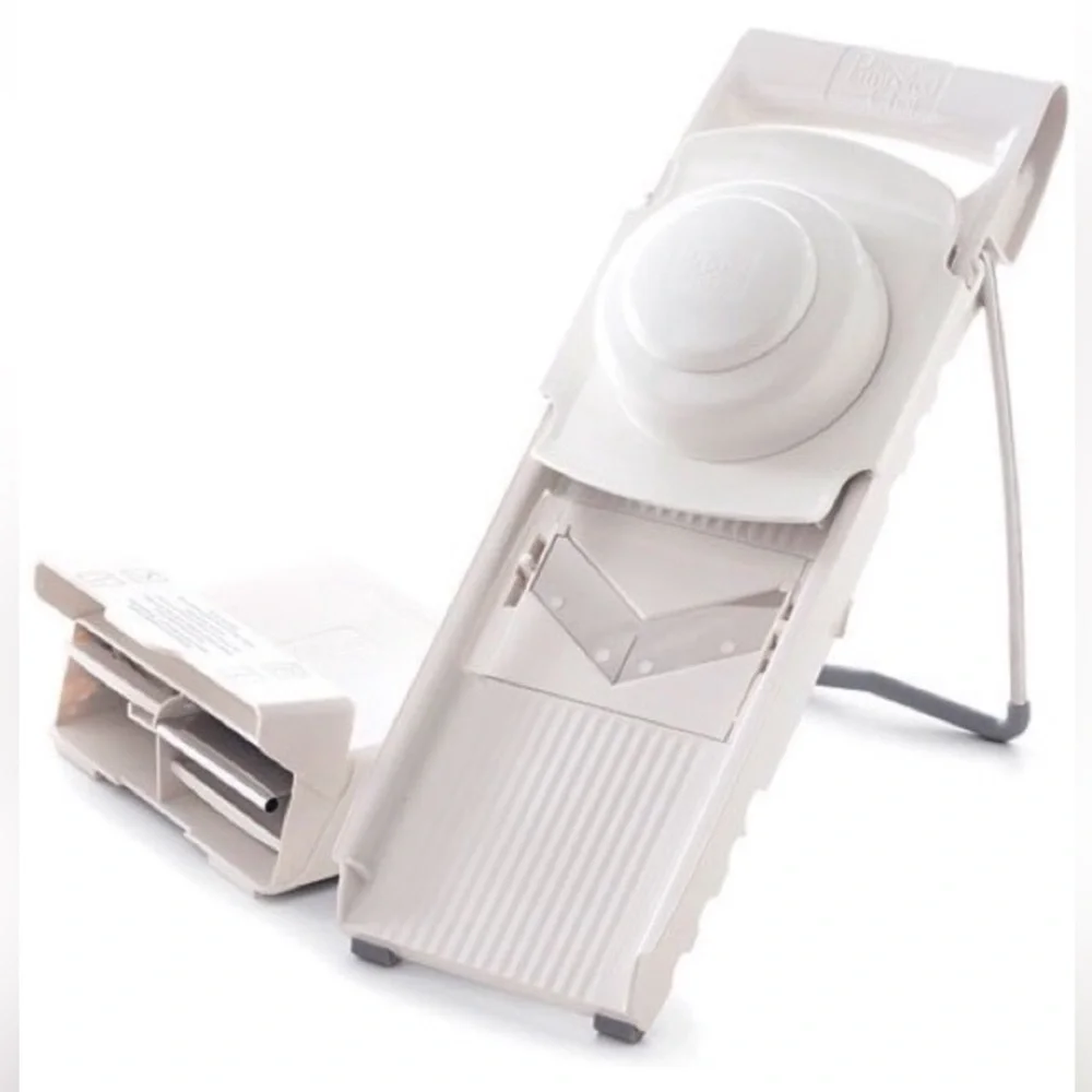 Pampered Chef Ultimate Mandoline #1109 Grater Slicer 4 Blades With Original Box